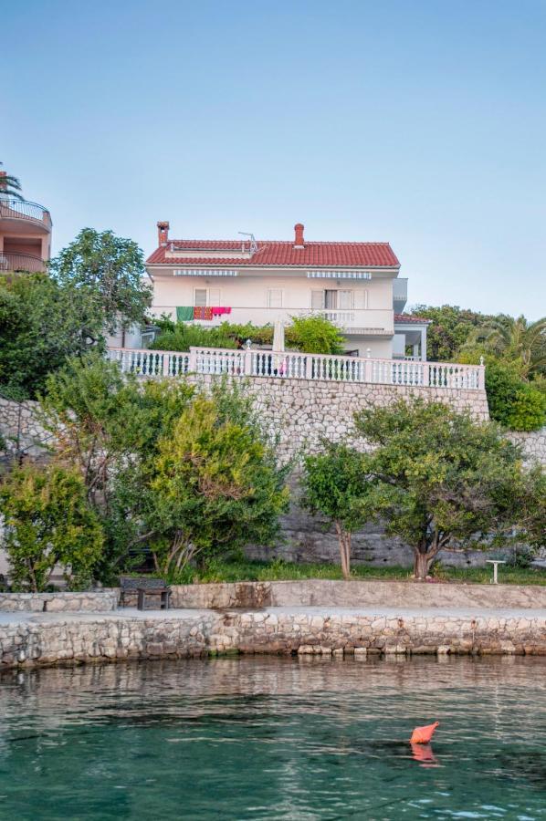 Apartments And Rooms By The Sea Supetarska Draga - Gonar, Rab - 16761 Exterior foto